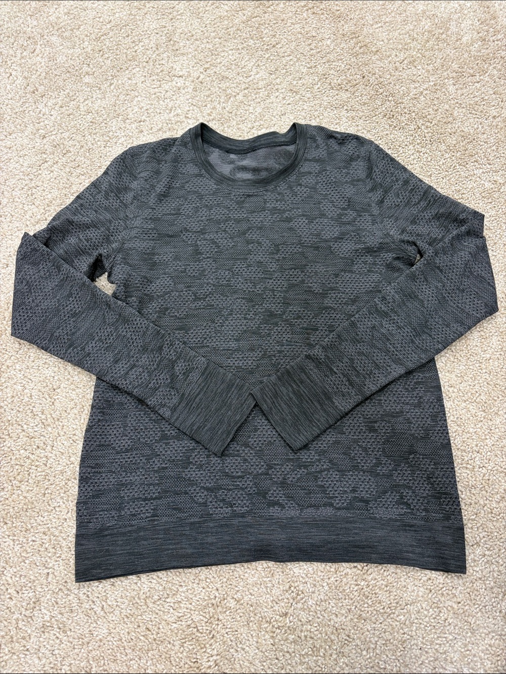 Lululemon long sleeve shirt